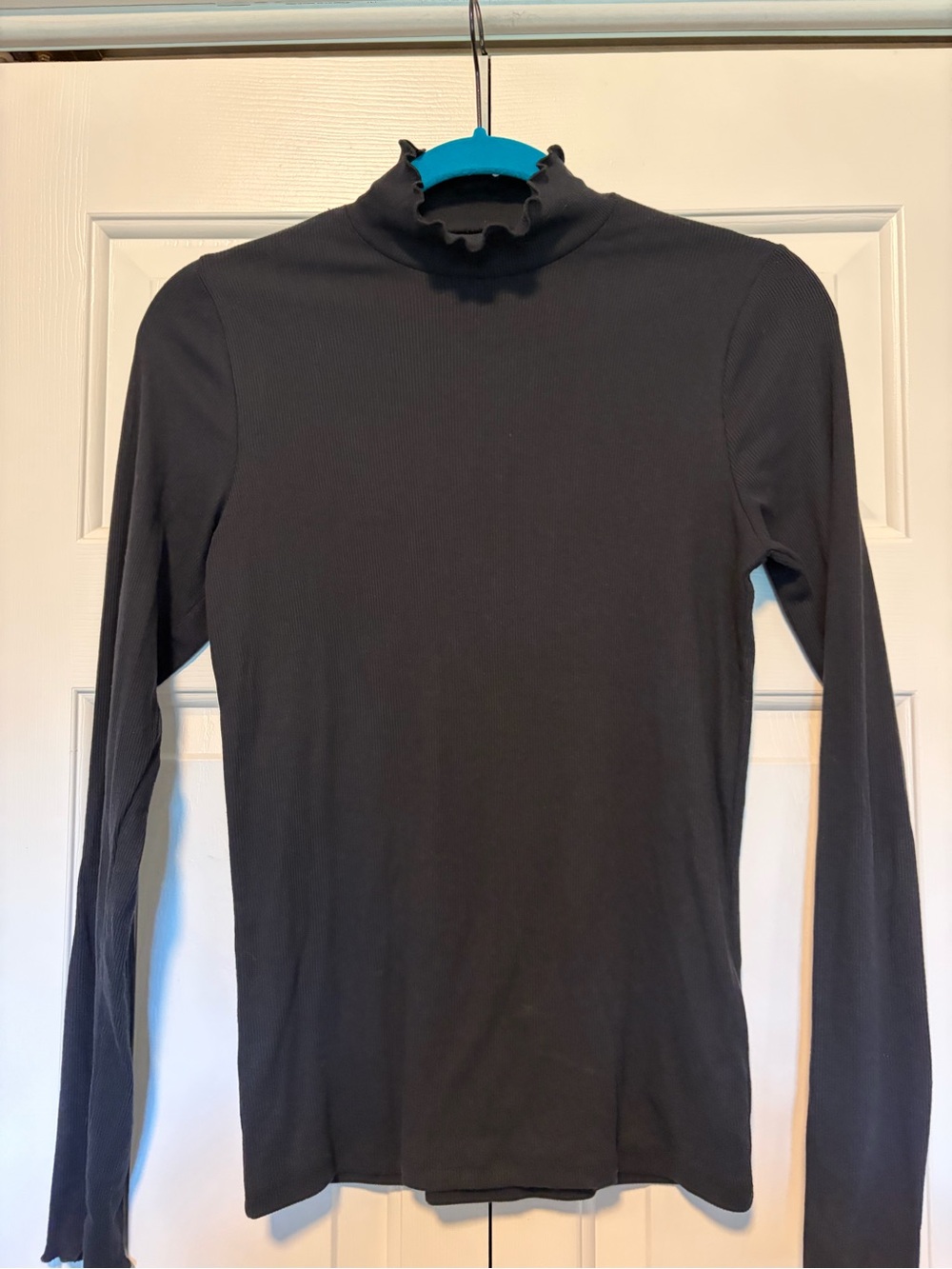 Black Hollister Turtleneck Long Sleeve